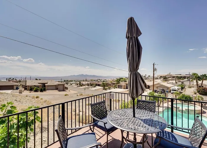 Pet Friendly W/ Private Pool: Havasu Home! Holiday home *