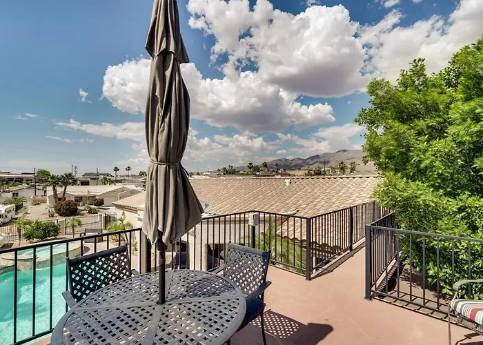 Pet Friendly W/ Private Pool: Havasu Home! Holiday home *